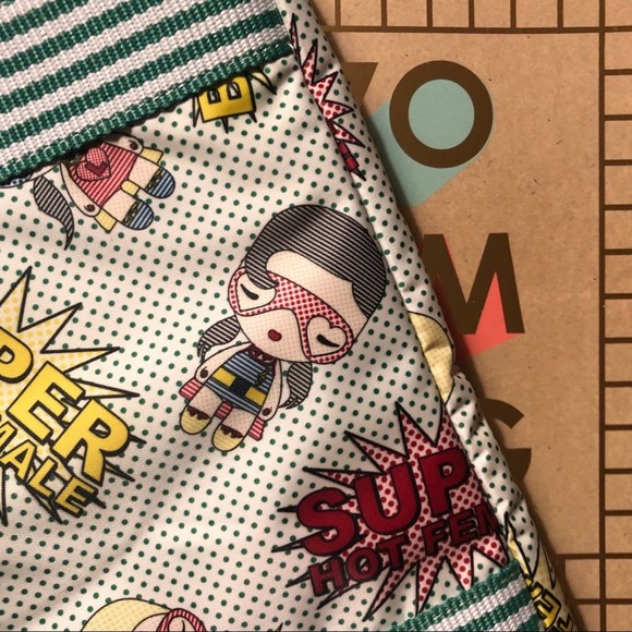 Harajuku Lovers ‘Super Hot Female’ Shoulder Bag - Picture 13 of 16